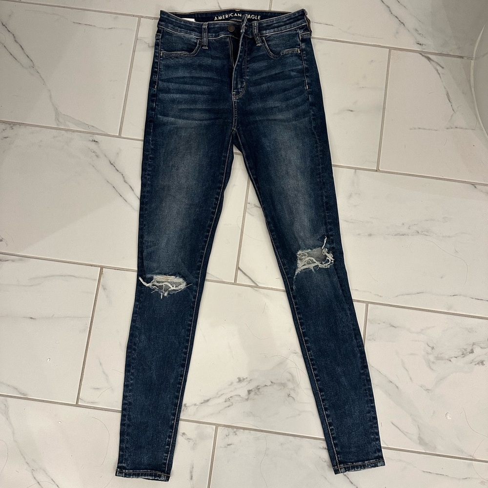 American Eagle ripped skinny jeans 4 long, 27